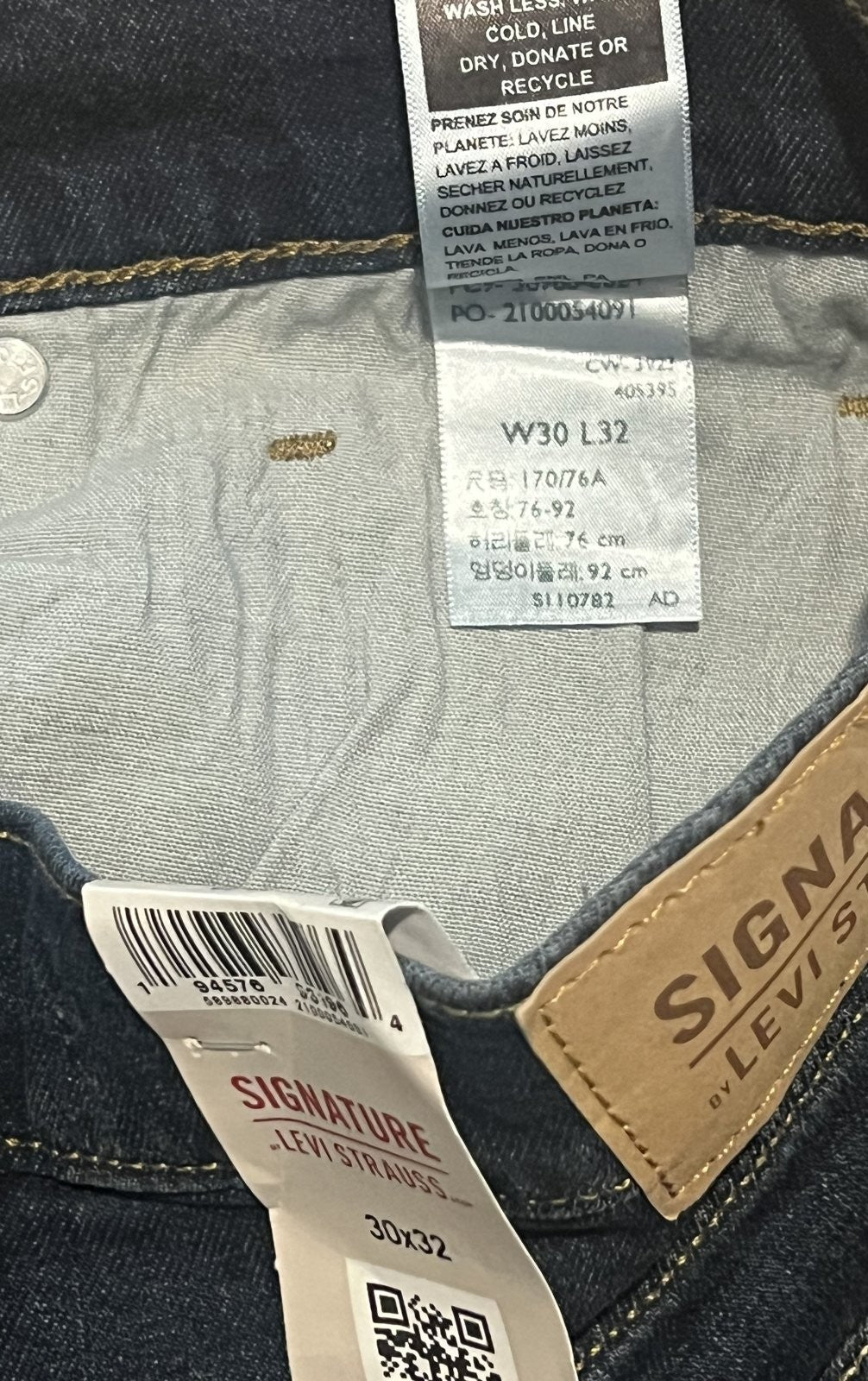 Signature by Levi Strauss Men's Straight Jeans 30x32 NWT Dark Wash