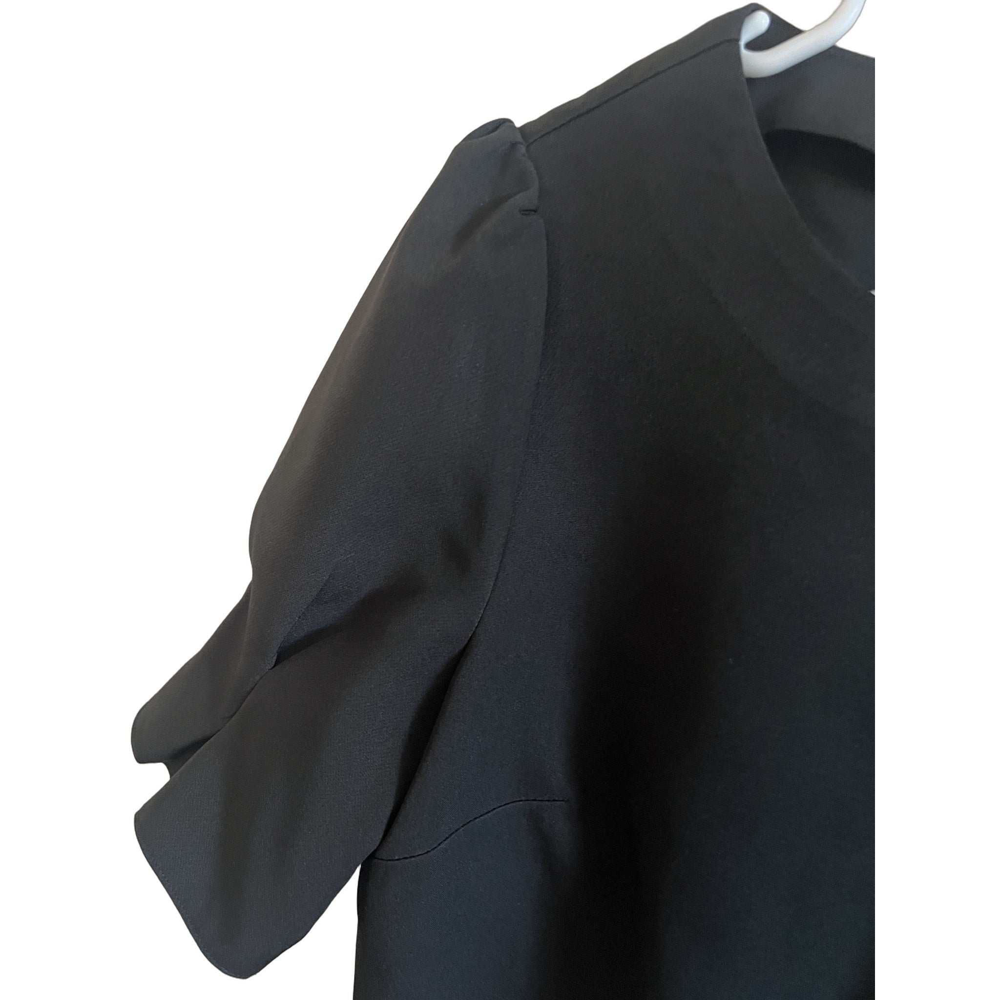 Forever 21 Black Puff Sleeve Blouse with Keyhole Back