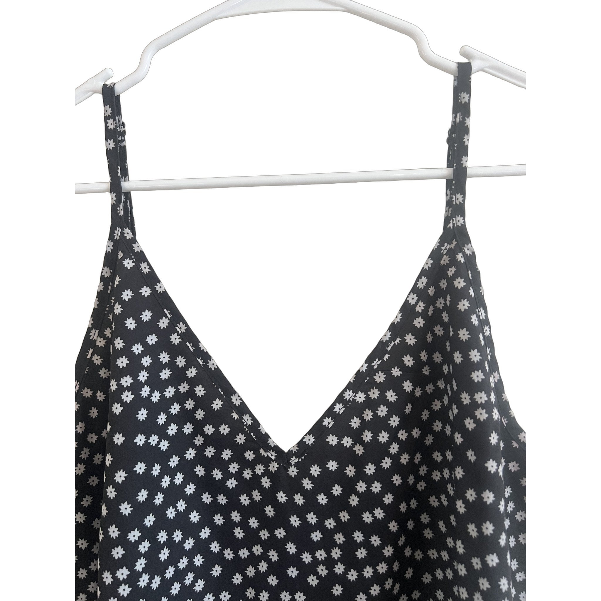 SHEIN Black & White Daisy Print Cami Top - Size L