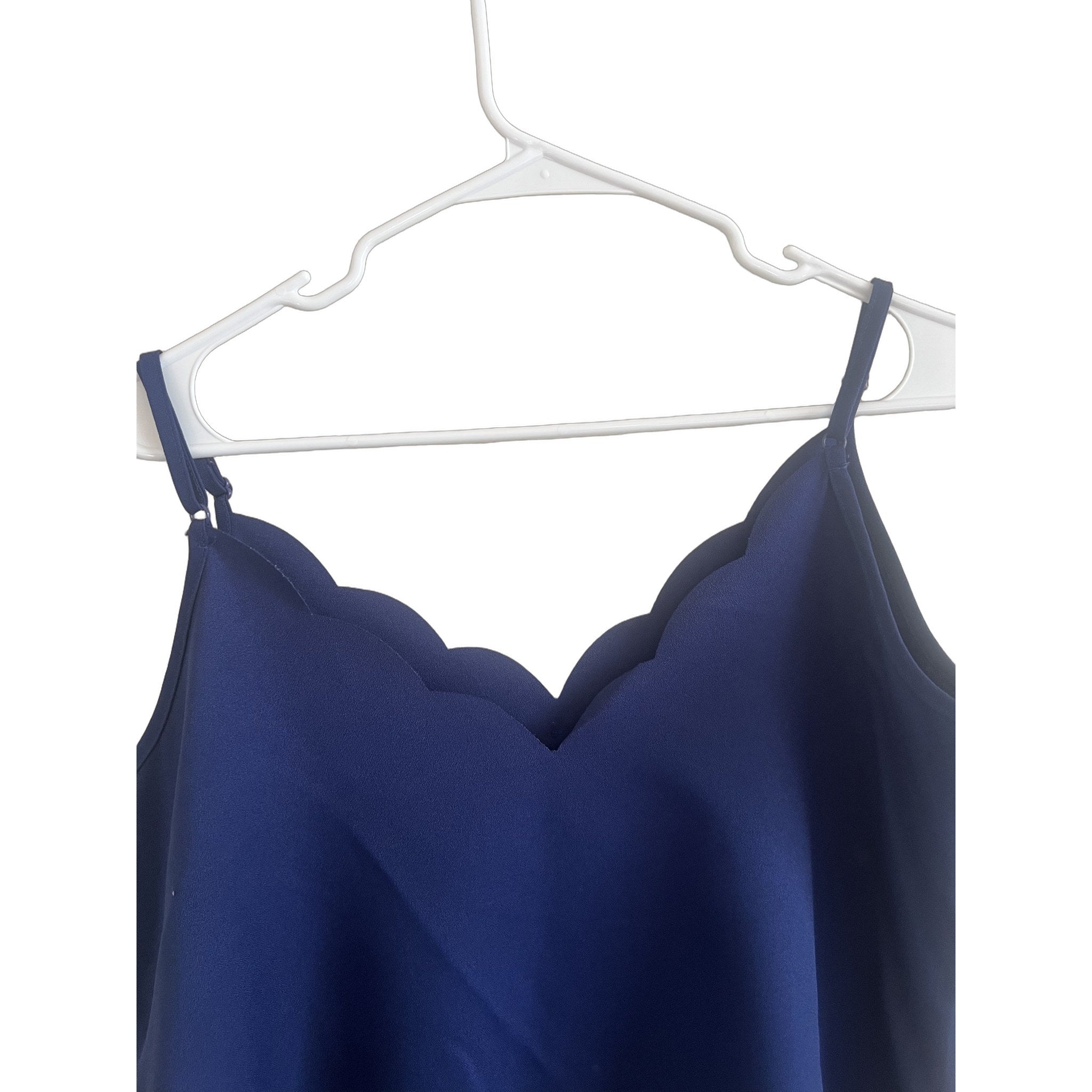 SHEIN Navy Scalloped Button-Front Cami Top Size L