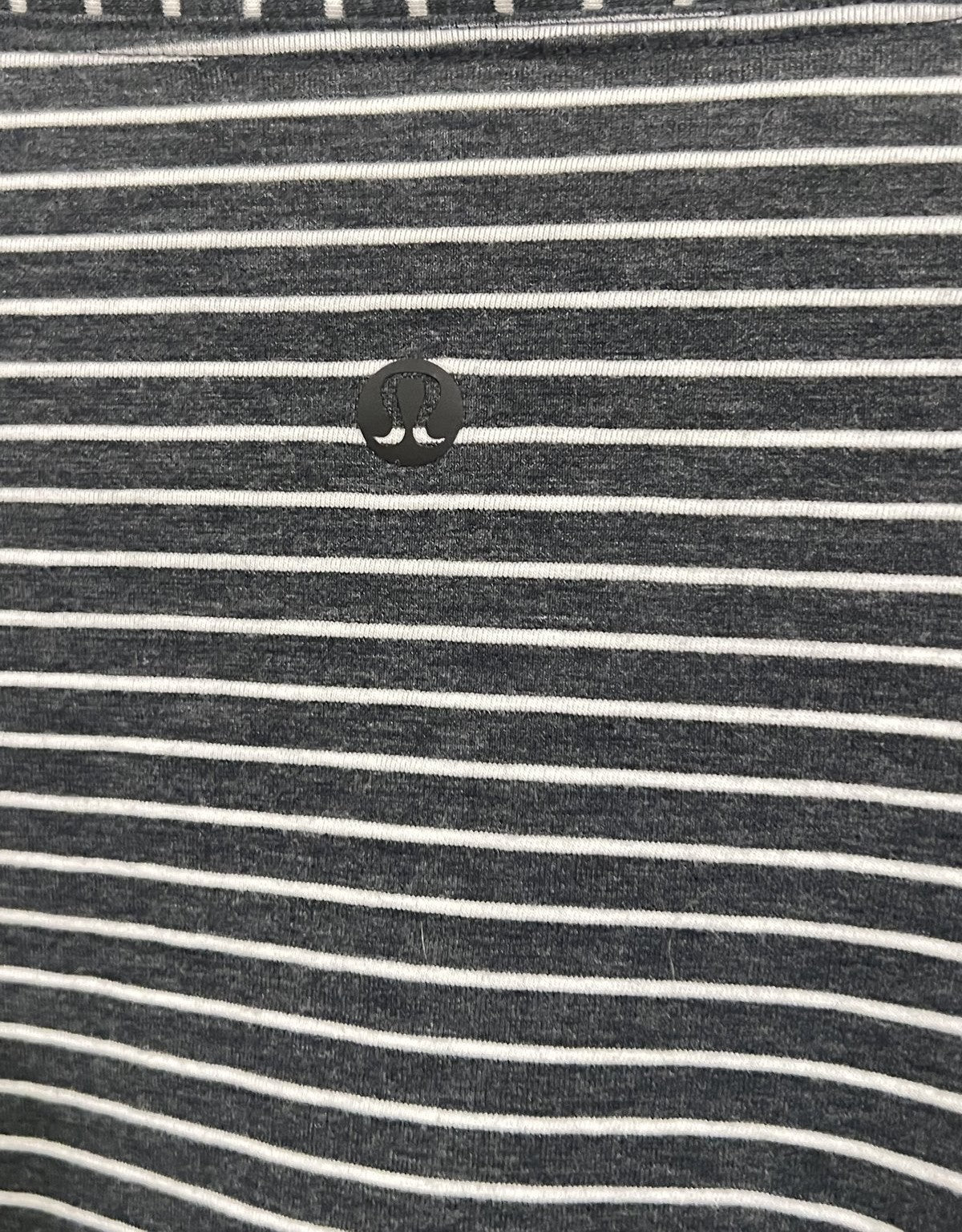 Lululemon Black & White Striped Long Sleeve Top