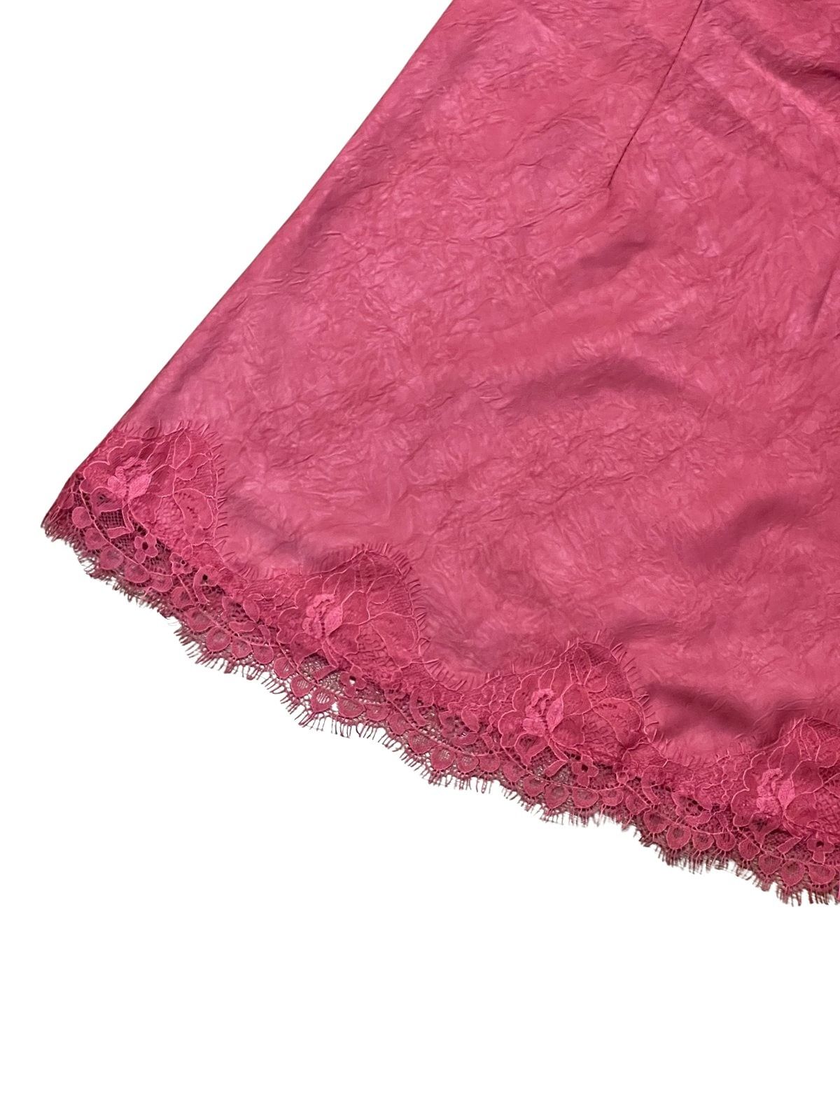 Urban Daizy Pink Satin Mini Skirt with Lace Trim - Size M, NWT