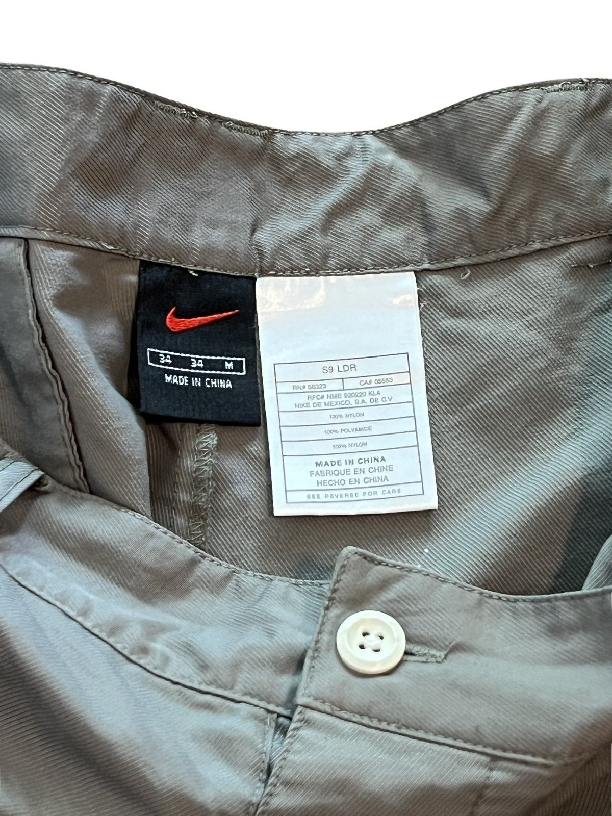 Nike Men's Cargo Shorts Olive Gray Size 34 Nylon