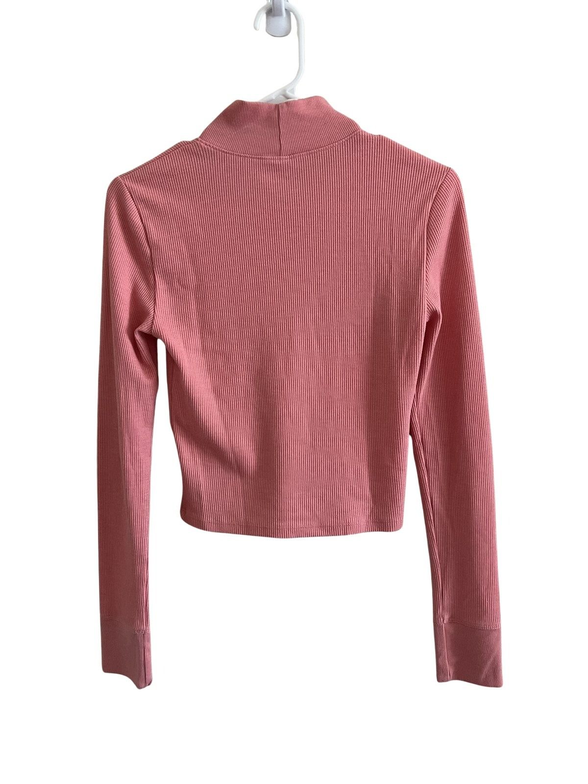 American Eagle Pink Ribbed Mock Neck Long Sleeve Crop Top Size M