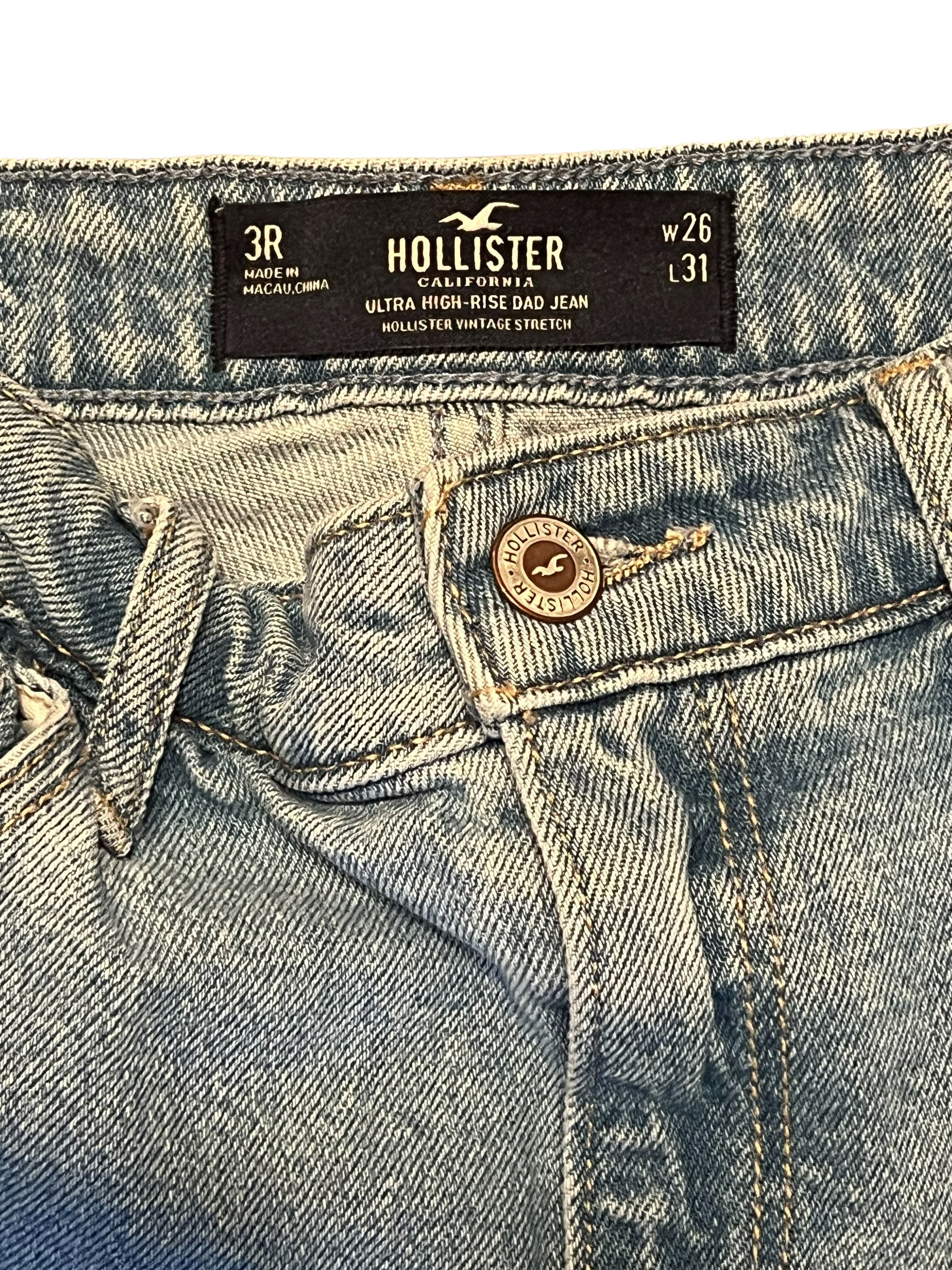 Hollister Ultra High-Rise Dad Jeans w/ Butterfly Print - W26 L31