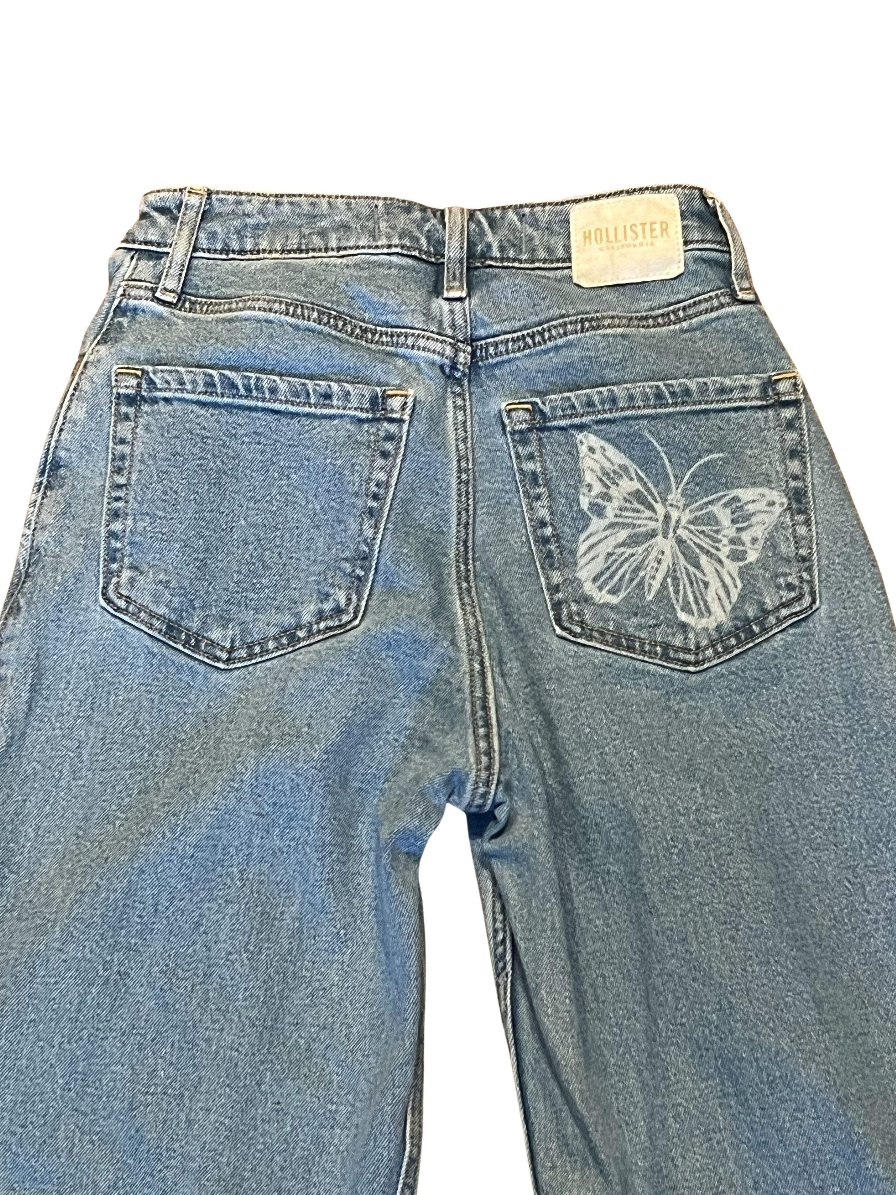 Hollister Ultra High-Rise Dad Jeans w/ Butterfly Print - W26 L31
