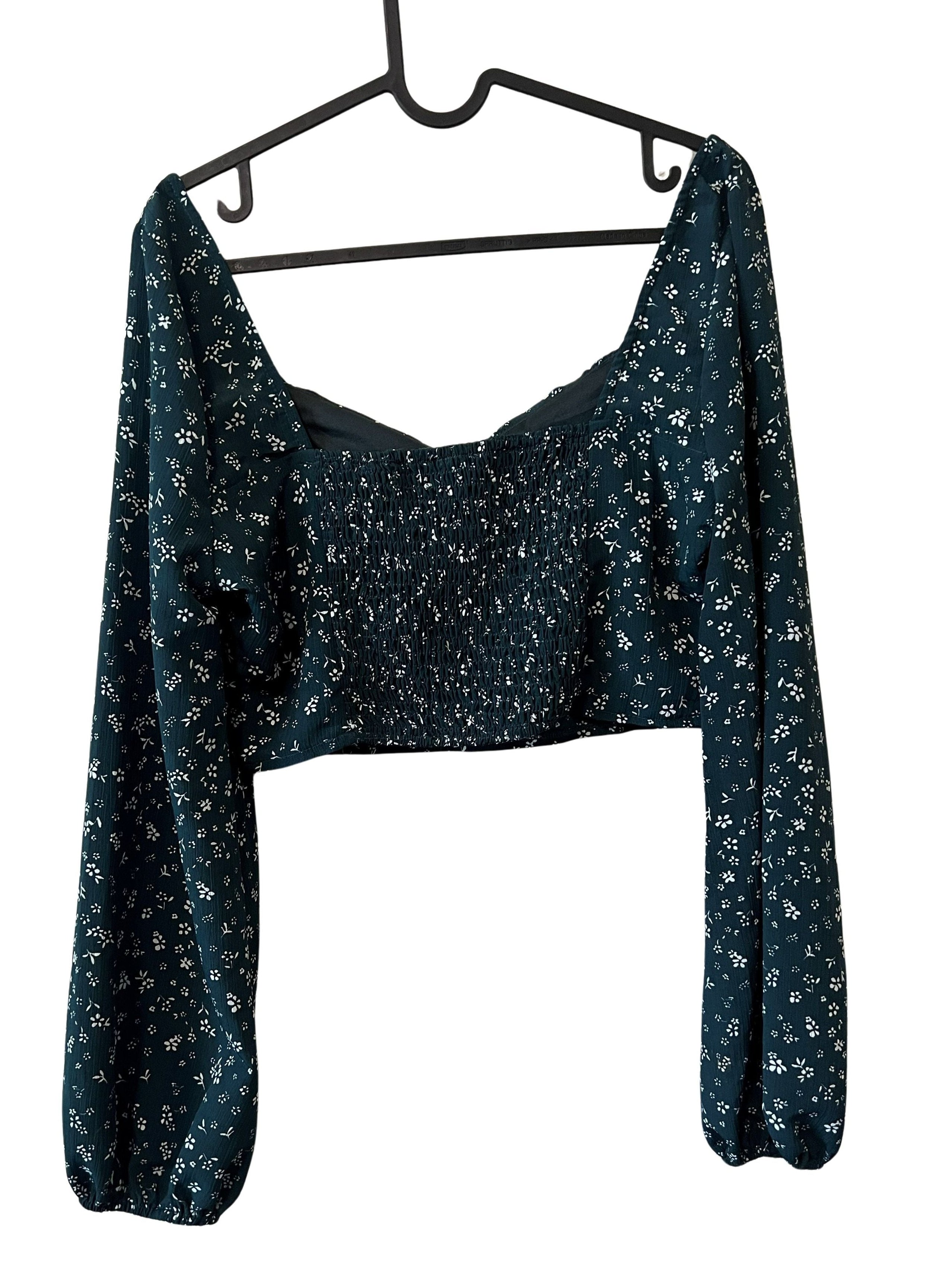 Hearts Dark Green Floral Smocked Crop Top Long Sleeve Size M