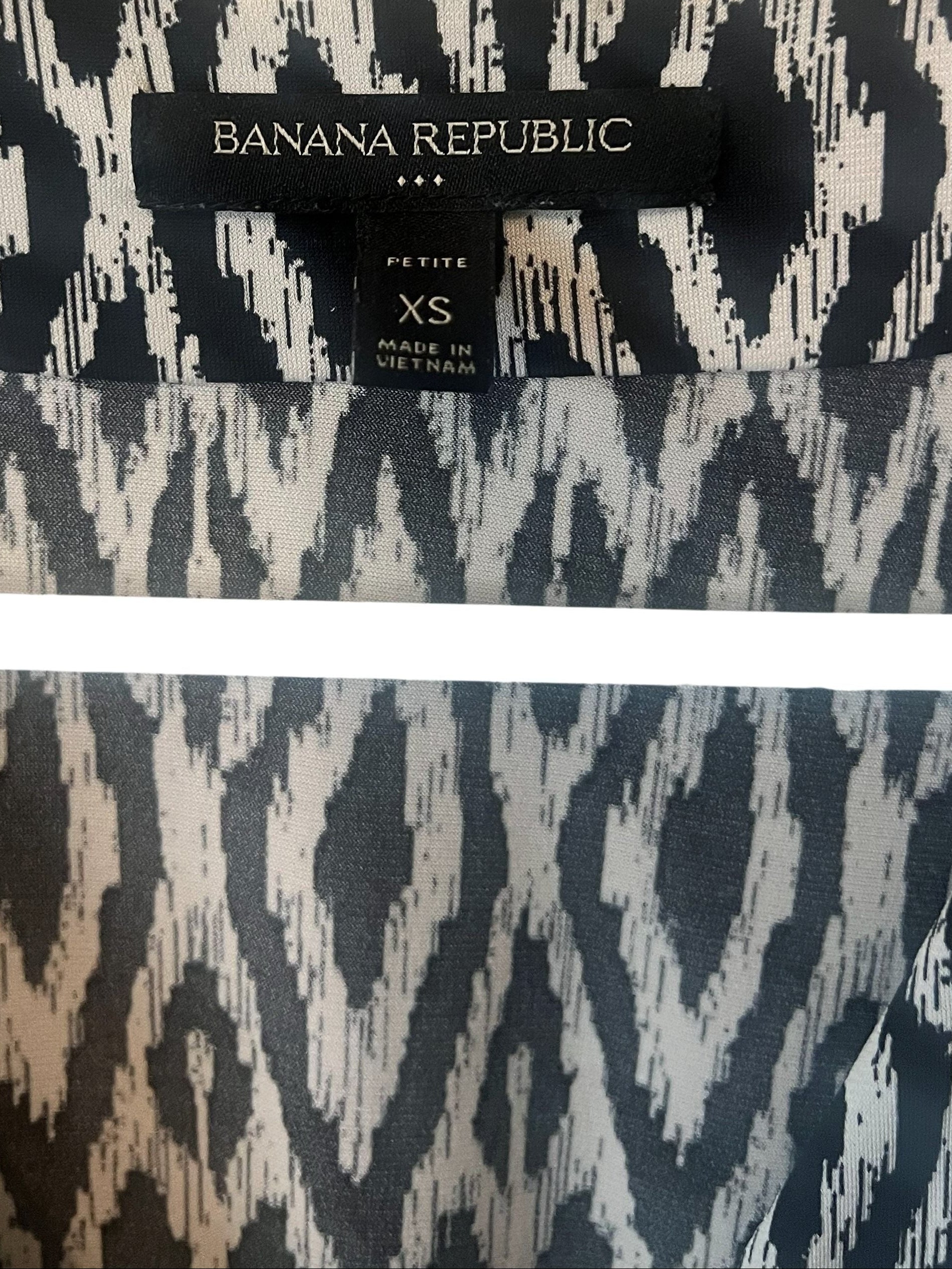 Banana Republic XS Petite Black White Ikat Print Wrap Dress