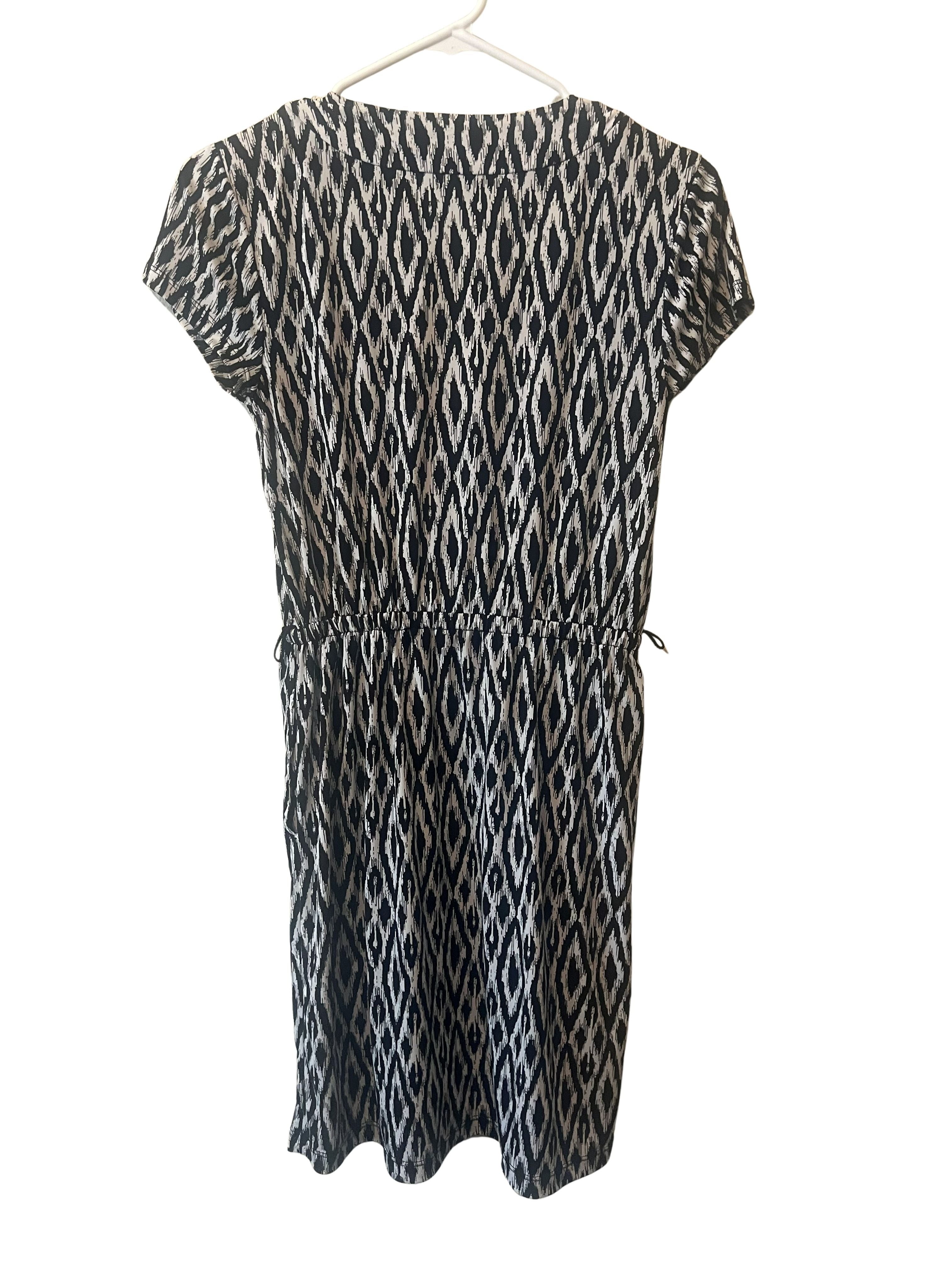 Banana Republic XS Petite Black White Ikat Print Wrap Dress
