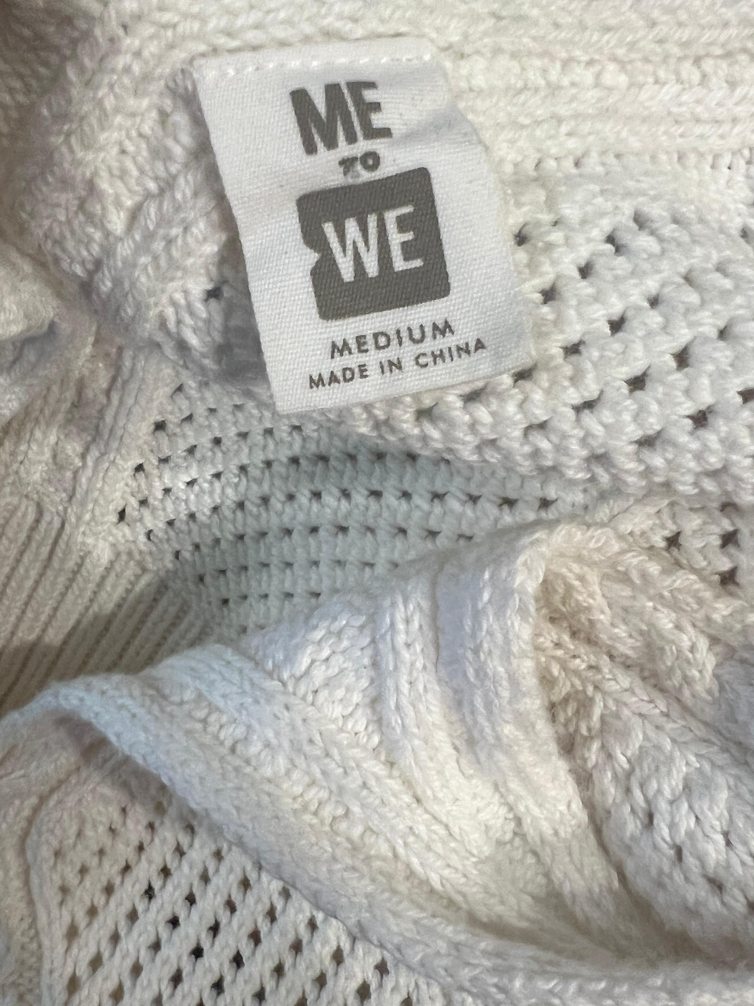 Me to We White Cable Knit Crop Top with Spaghetti Straps, Size M